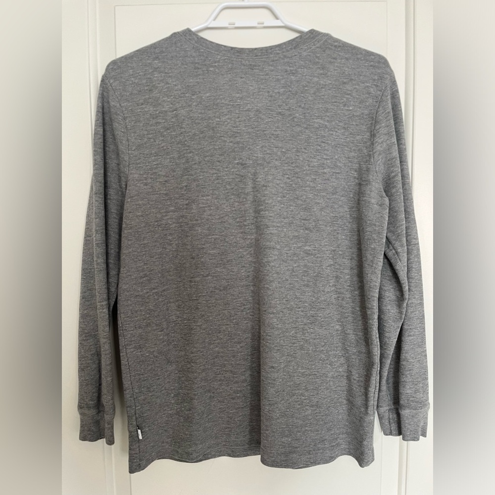 TOMMY BAHAMA Grey Neutral Basic Henley Long Sleeve T-shirt sz 16 - Picture 2 of 4